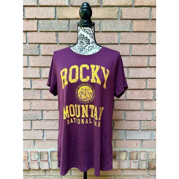 NWT Torrid Rocky Mountain National Park Graphic T-Shirt Torrid Size 00 or M/L - Picture 1 of 7